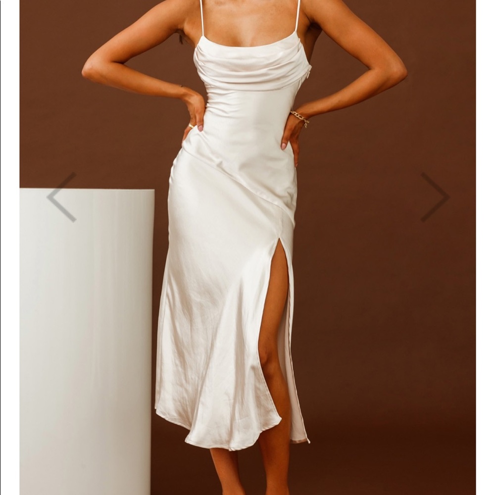 NWT Selfie Leslie Satin dress